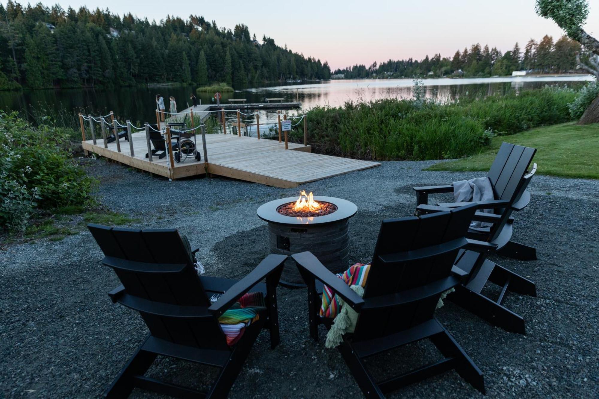 Inn On Long Lake Nanaimo Exterior foto