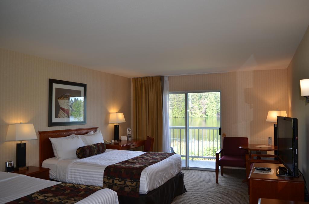 Inn On Long Lake Nanaimo Exterior foto