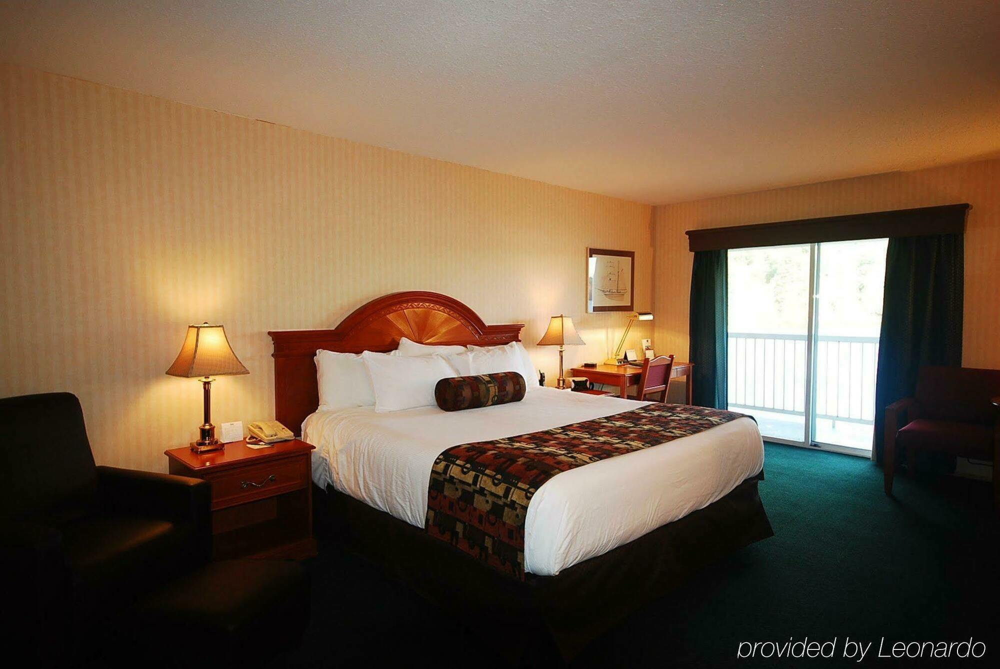 Inn On Long Lake Nanaimo Zimmer foto